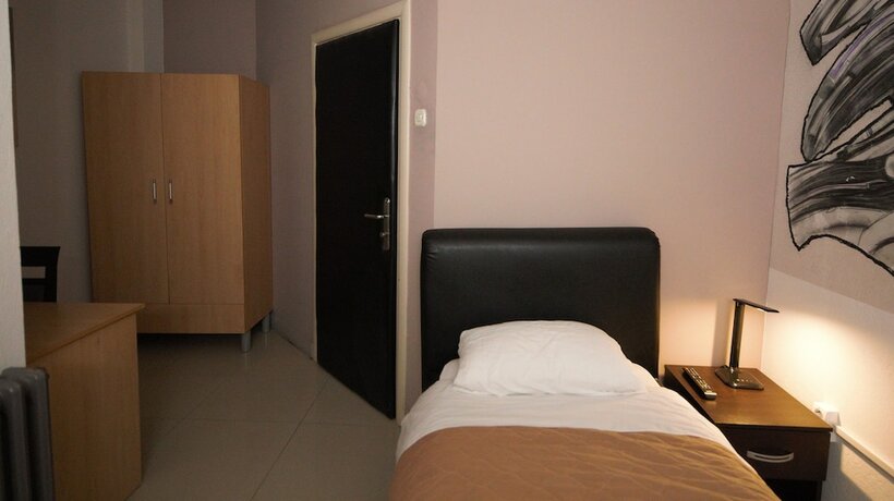 Imagen de la habitación del Hotel Ambasador Bitola. Foto 20