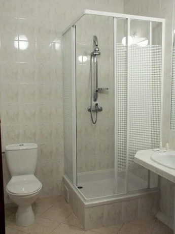 Imagen de la habitación del Hotel Ambasador Chojny Lodz. Foto 13
