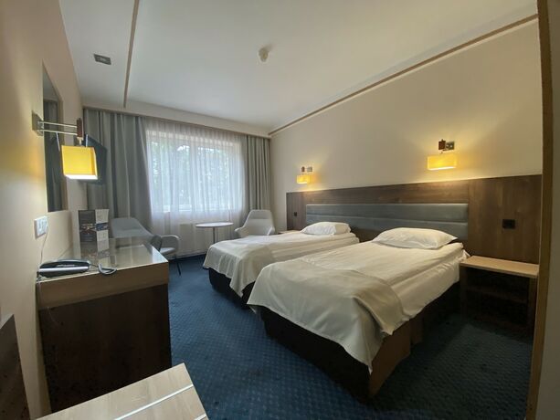 Imagen de la habitación del Hotel Ambasador Chojny Lodz. Foto 20