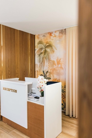 Imagen de los interiores del Hotel Ambasador, Durres. Foto 15