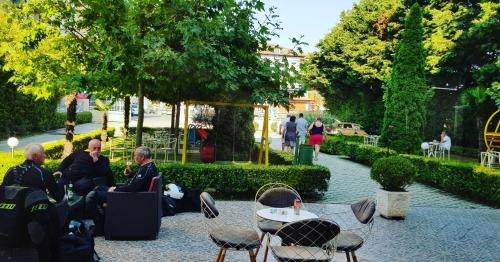 Imagen general del Hotel Ambasador, Lezhe. Foto 4