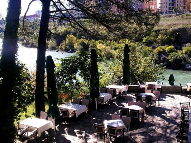 Imagen general del Hotel Ambasador Podgorica. Foto 3