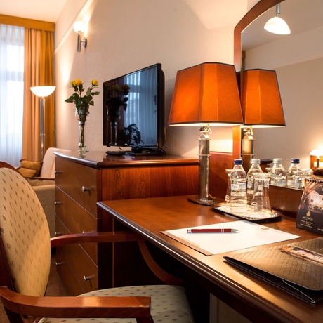 Imagen de la habitación del Hotel Ambasadorski. Foto 7