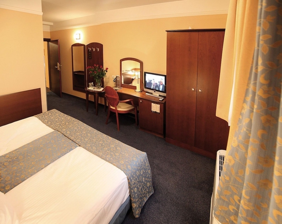 Imagen de la habitación del Hotel Ambasadorski. Foto 8