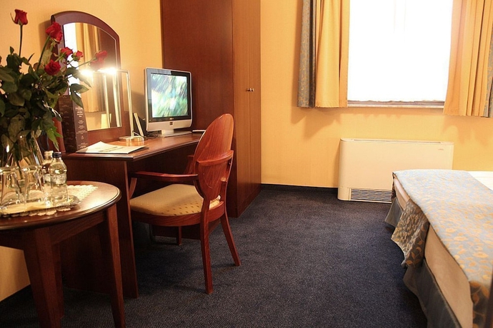 Imagen de la habitación del Hotel Ambasadorski. Foto 9