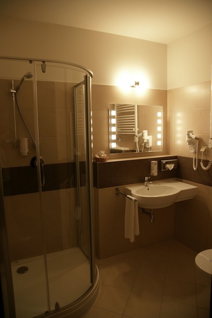 Imagen de la habitación del Hotel Ambasadorski. Foto 11