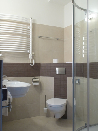 Imagen de la habitación del Hotel Ambasadorski. Foto 17