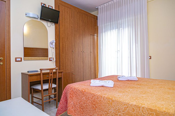 Imagen de la habitación del Hotel Ambasciatori, Bellaria-Igea Marina. Foto 2