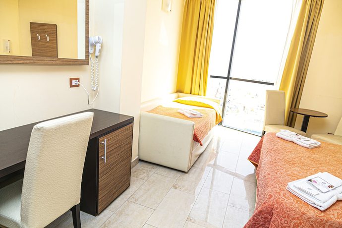 Imagen de la habitación del Hotel Ambasciatori, Bellaria-Igea Marina. Foto 3