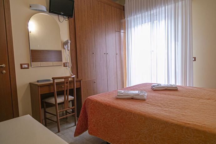 Imagen de la habitación del Hotel Ambasciatori, Bellaria-Igea Marina. Foto 4