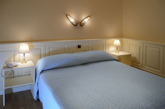 Imagen de la habitación del Hotel Ambasciatori Palace, Montecatini Terme. Foto 2