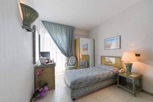 Imagen de la habitación del Hotel Ambasciatori, Pineto. Foto 6