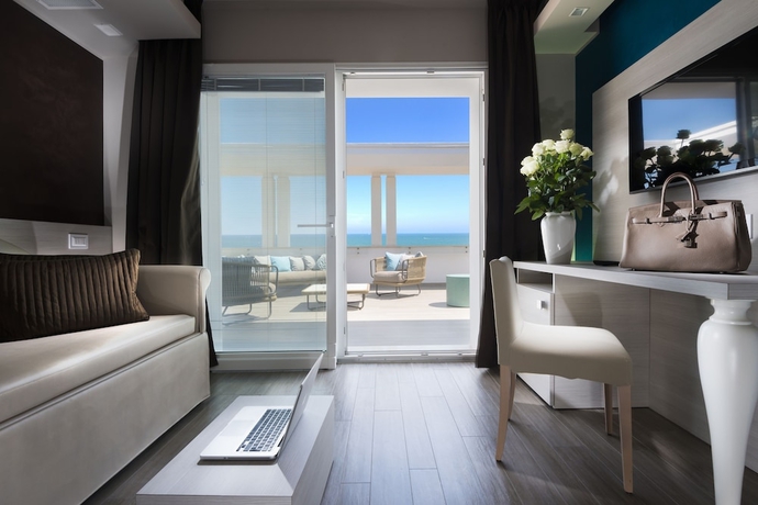 Imagen de la habitación del Hotel Ambasciatori, Riccione. Foto 11