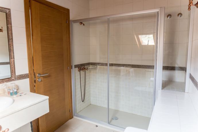 Imagen de la habitación del Hotel Ambasmestas. Foto 4