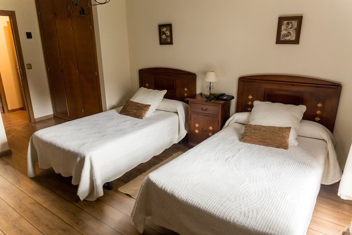 Imagen de la habitación del Hotel Ambasmestas. Foto 6