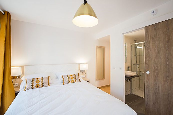 Imagen de la habitación del Hotel Ambassadeur, Lille. Foto 15