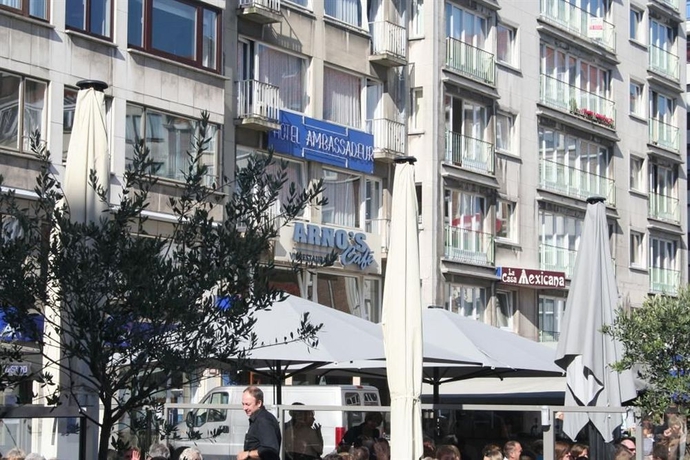Imagen de los exteriores del Hotel Ambassadeur, Ostende. Foto 8