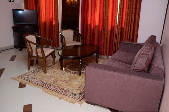 Imagen de la habitación del Hotel Ambassadeurs Oran. Foto 11
