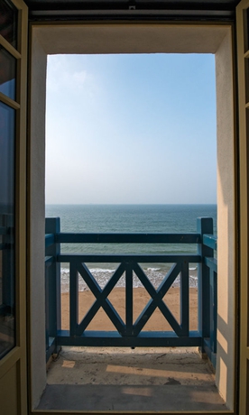 Imagen de la habitación del Hotel Ambassadeurs, Saint Malo. Foto 11