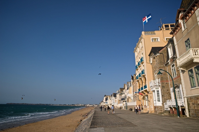 Imagen de los exteriores del Hotel Ambassadeurs, Saint Malo. Foto 16