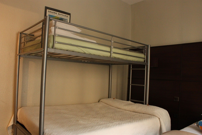 Imagen de la habitación del Hotel Ambassadeurs, Toulouse. Foto 3