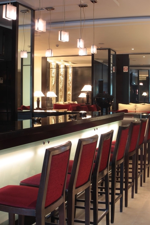 Imagen del bar/restaurante del Hotel Ambassadeurs, Tunis. Foto 2