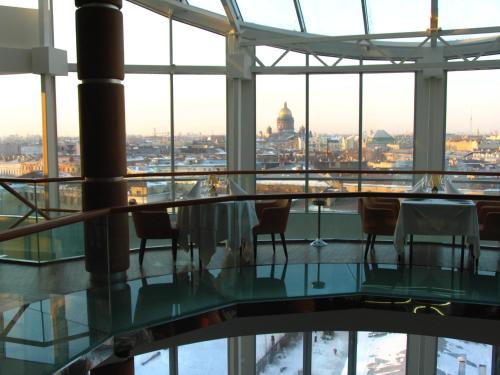 Imagen general del Hotel Ambassador, Admiralteysky. Foto 2