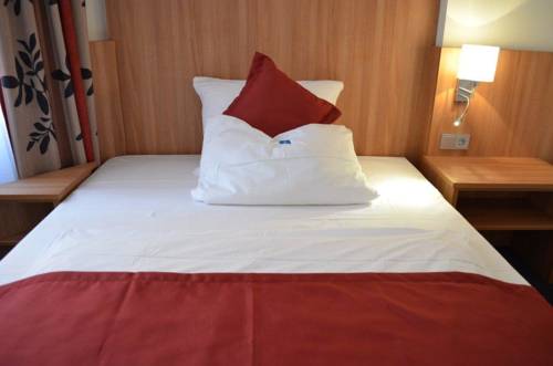 Imagen de la habitación del Hotel Ambassador Apparthotel. Foto 7