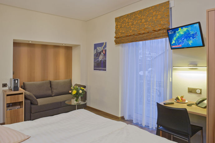 Imagen de la habitación del Hotel Ambassador Brig. Foto 8