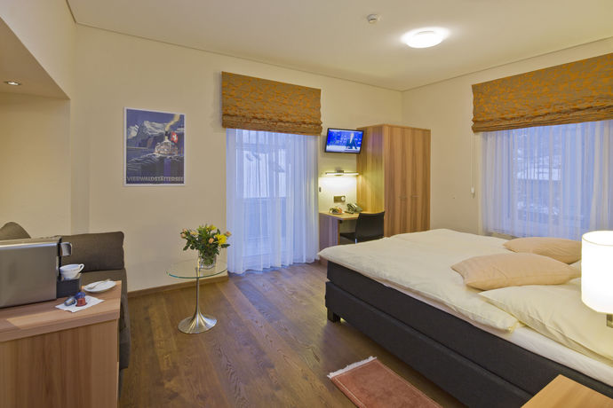 Imagen de la habitación del Hotel Ambassador Brig. Foto 9