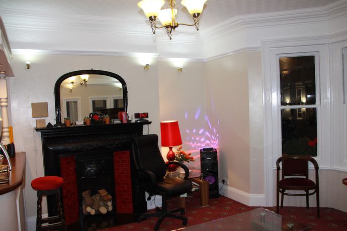 Imagen de los interiores del Hotel Ambassador, Brighton. Foto 19