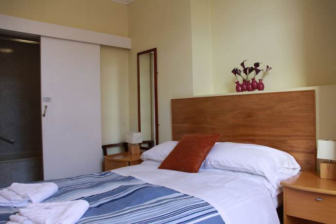 Imagen de la habitación del Hotel Ambassador, Brighton. Foto 4