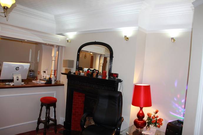 Imagen de los interiores del Hotel Ambassador, Brighton. Foto 20