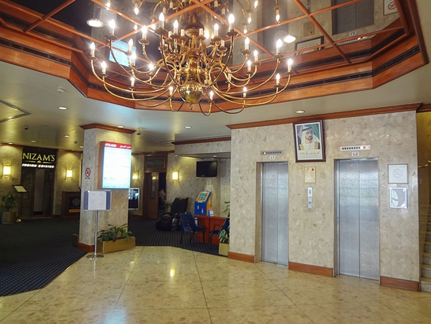 Imagen de los interiores del Hotel Ambassador, Bur Dubai. Foto 10