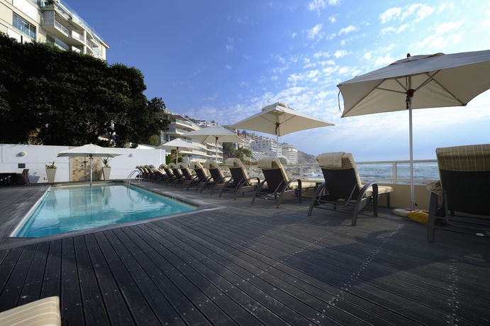 Imagen de la piscina del Hotel Ambassador, Cape Town. Foto 12