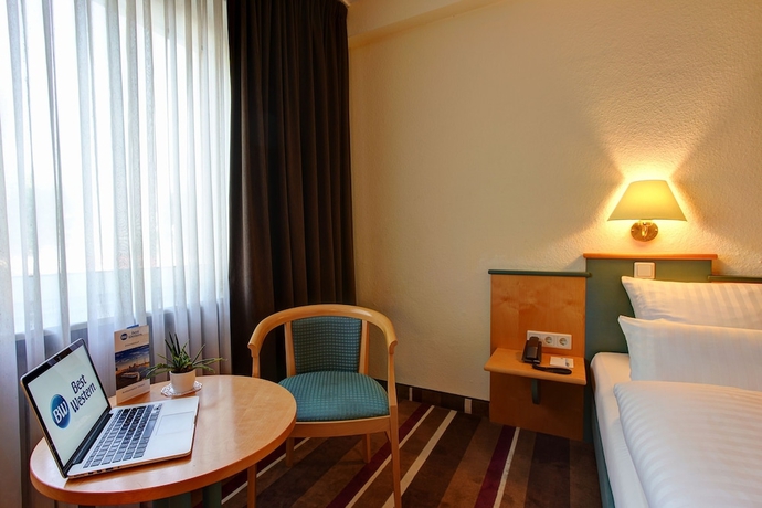 Imagen de la habitación del Hotel Ambassador Duesseldorf. Foto 6