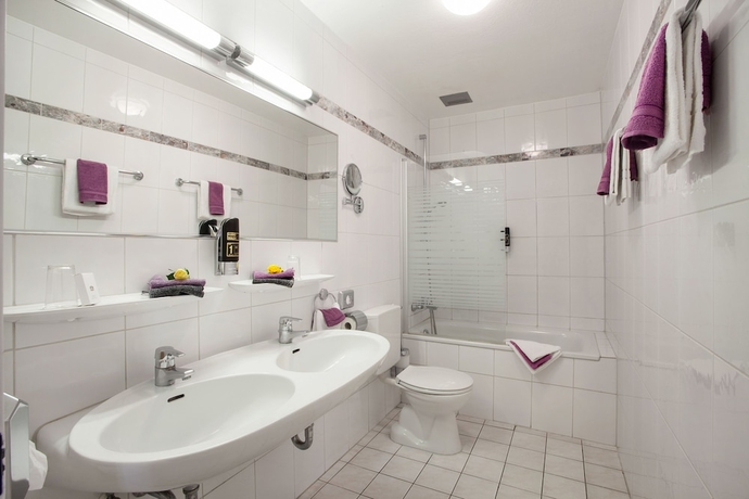 Imagen de la habitación del Hotel Ambassador Duesseldorf. Foto 18