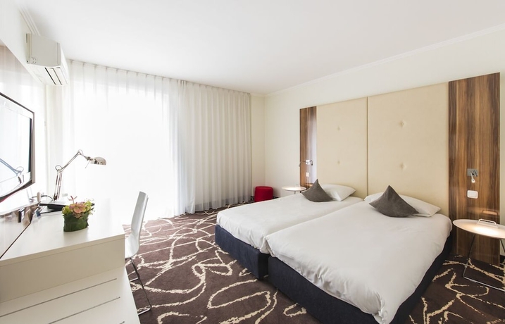 Imagen de la habitación del Hotel Ambassador Frankfurt. Foto 4