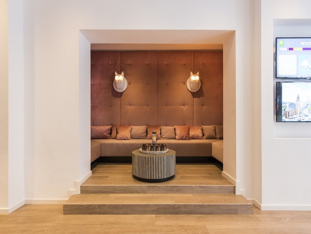 Imagen de los interiores del Hotel Ambassador Frankfurt. Foto 17