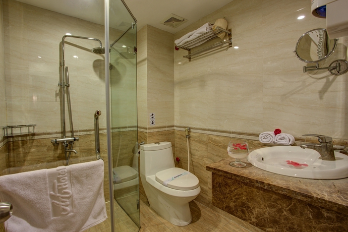 Imagen de la habitación del Hotel Ambassador Hanoi and Travel. Foto 14