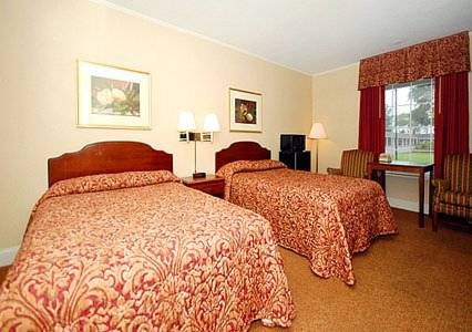 Imagen de la habitación del Hotel Ambassador Inn, FAYETTEVILLE. Foto 5