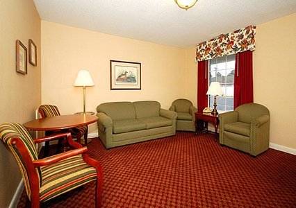 Imagen de la habitación del Hotel Ambassador Inn, FAYETTEVILLE. Foto 8