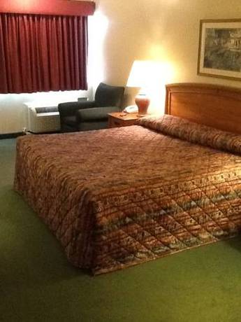 Imagen general del Hotel Ambassador Inn and Suites. Foto 1