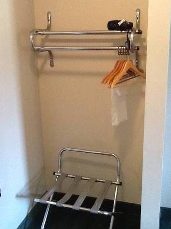 Imagen de la habitación del Hotel Ambassador Inn and Suites, Manchester. Foto 3