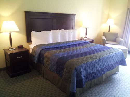Imagen de la habitación del Hotel Ambassador Inn and Suites Tuscaloosa. Foto 5