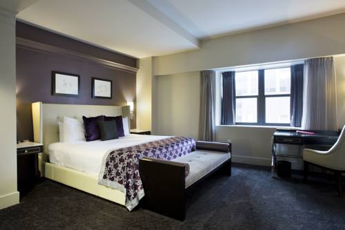 Imagen de la habitación del Hotel Ambassador Kansas City, Autograph Collection. Foto 5