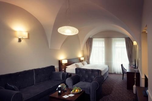Imagen de la habitación del Hotel Ambassador, Kosice. Foto 6