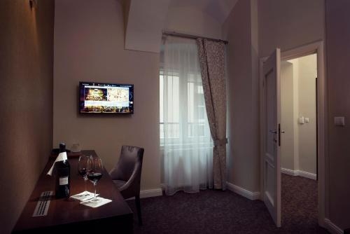 Imagen de la habitación del Hotel Ambassador, Kosice. Foto 8
