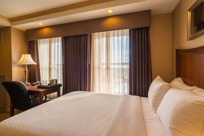 Imagen de la habitación del Hotel Ambassador Milwaukee, Trademark Collection By Wyndham. Foto 5