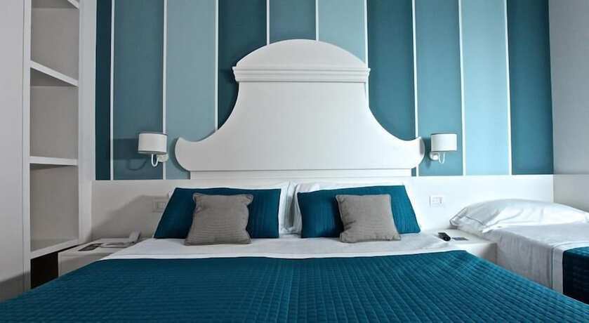 Imagen de la habitación del Hotel Ambassador, Mondolfo. Foto 18